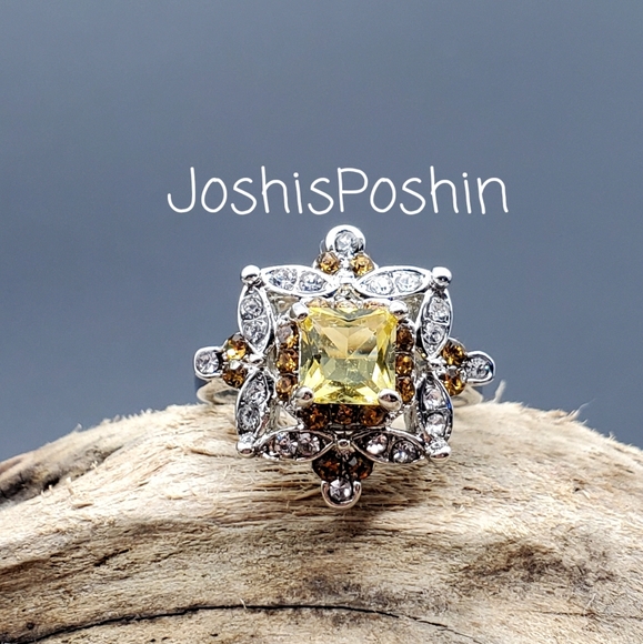 Silver yellow citrine flower shape ring - Picture 5 of 13